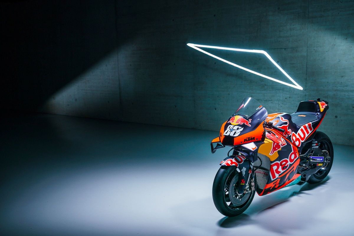 KTM RC16 Factory Red Bull MotoGP 2022 Brad Binder Miguel Oliveira 34