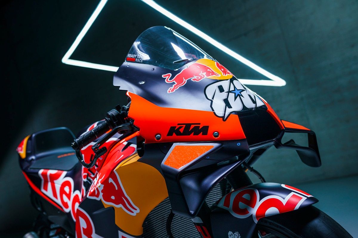 KTM RC16 Factory Red Bull MotoGP 2022 Brad Binder Miguel Oliveira 38