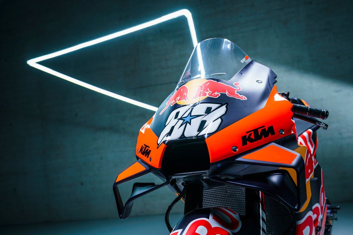 KTM RC16 Factory Red Bull MotoGP 2022 Brad Binder Miguel Oliveira 40