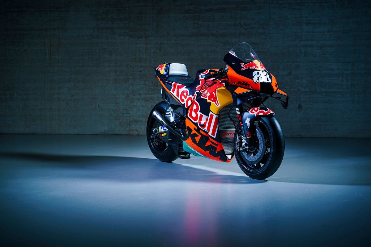 KTM RC16 Factory Red Bull MotoGP 2022 Brad Binder Miguel Oliveira 42