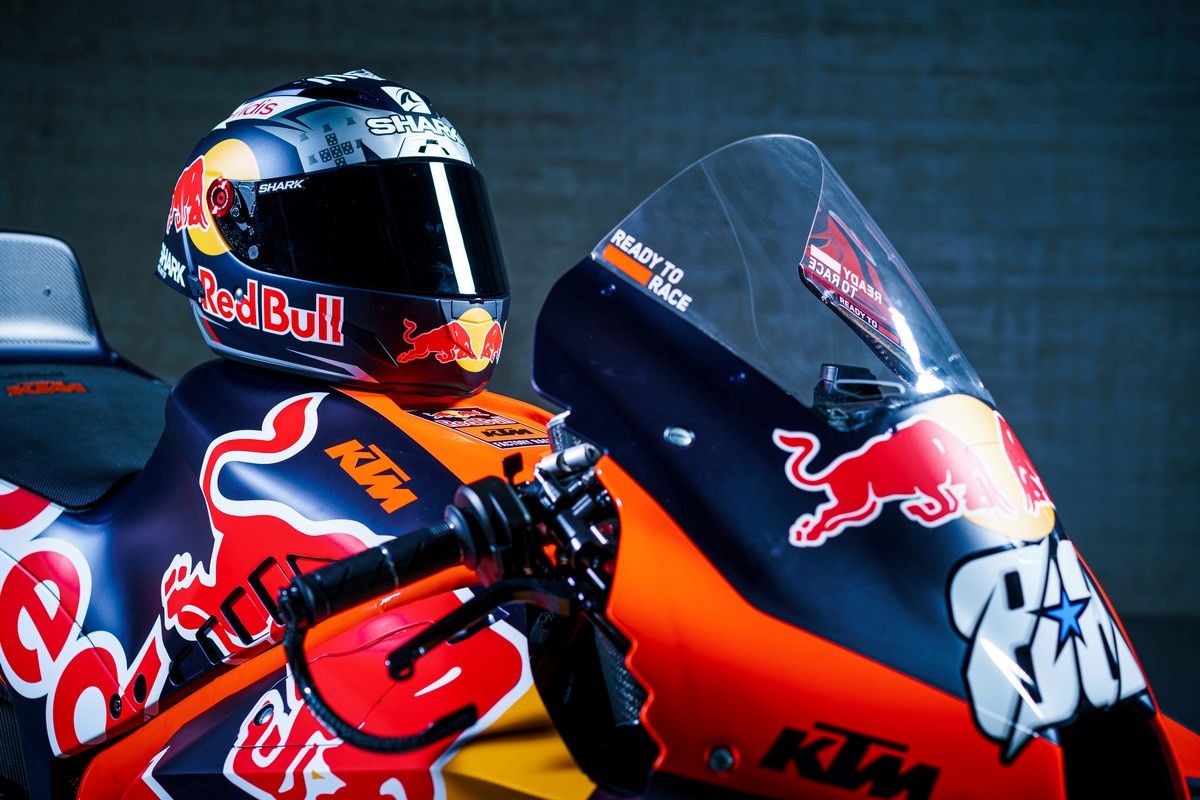 KTM RC16 Factory Red Bull MotoGP 2022 Brad Binder Miguel Oliveira 43