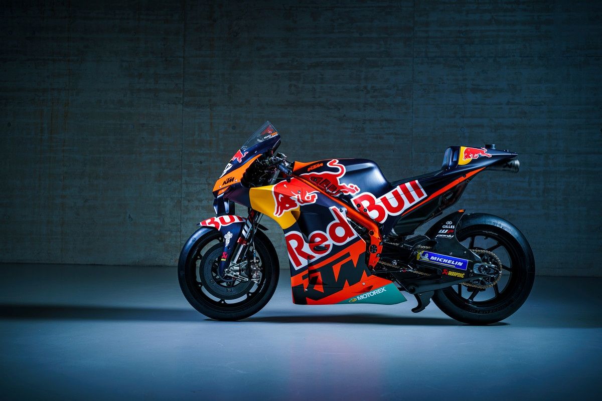 KTM RC16 Factory Red Bull MotoGP 2022 Brad Binder Miguel Oliveira 46