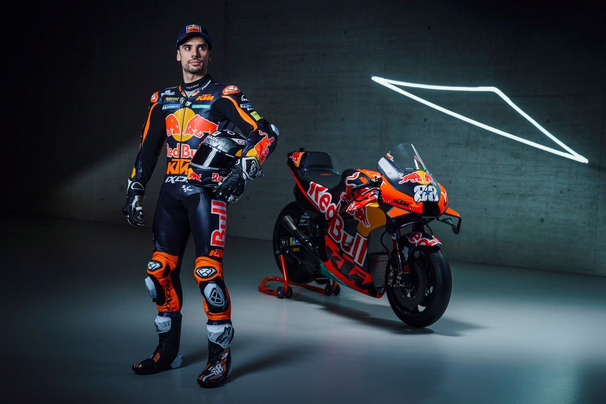 KTM RC16 Factory Red Bull MotoGP 2022 Brad Binder Miguel Oliveira 50