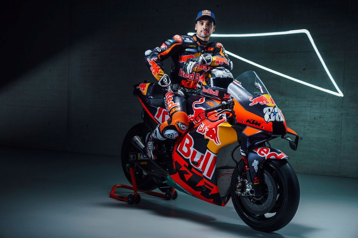 KTM RC16 Factory Red Bull MotoGP 2022 Brad Binder Miguel Oliveira 53