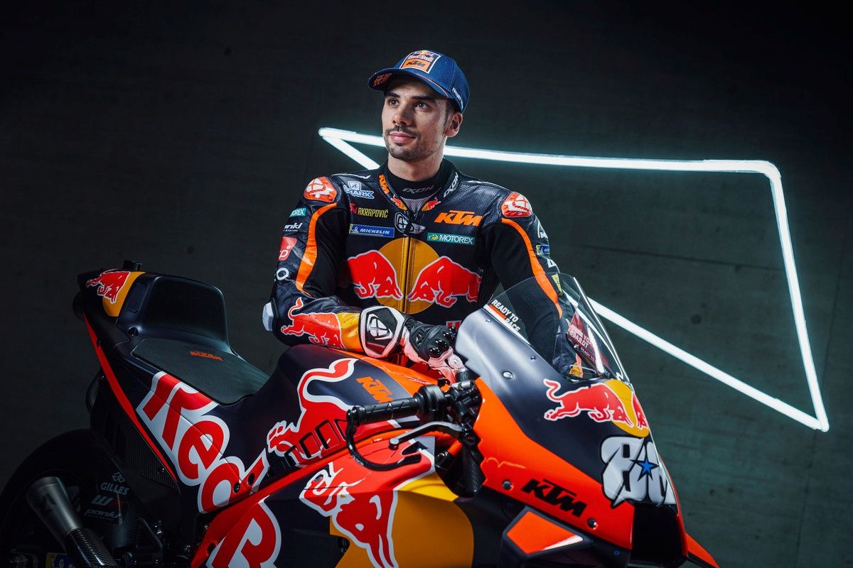 KTM RC16 Factory Red Bull MotoGP 2022 Brad Binder Miguel Oliveira 60