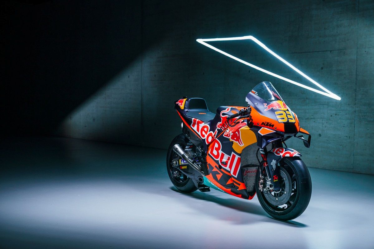 KTM RC16 Factory Red Bull MotoGP 2022 Brad Binder Miguel Oliveira 65