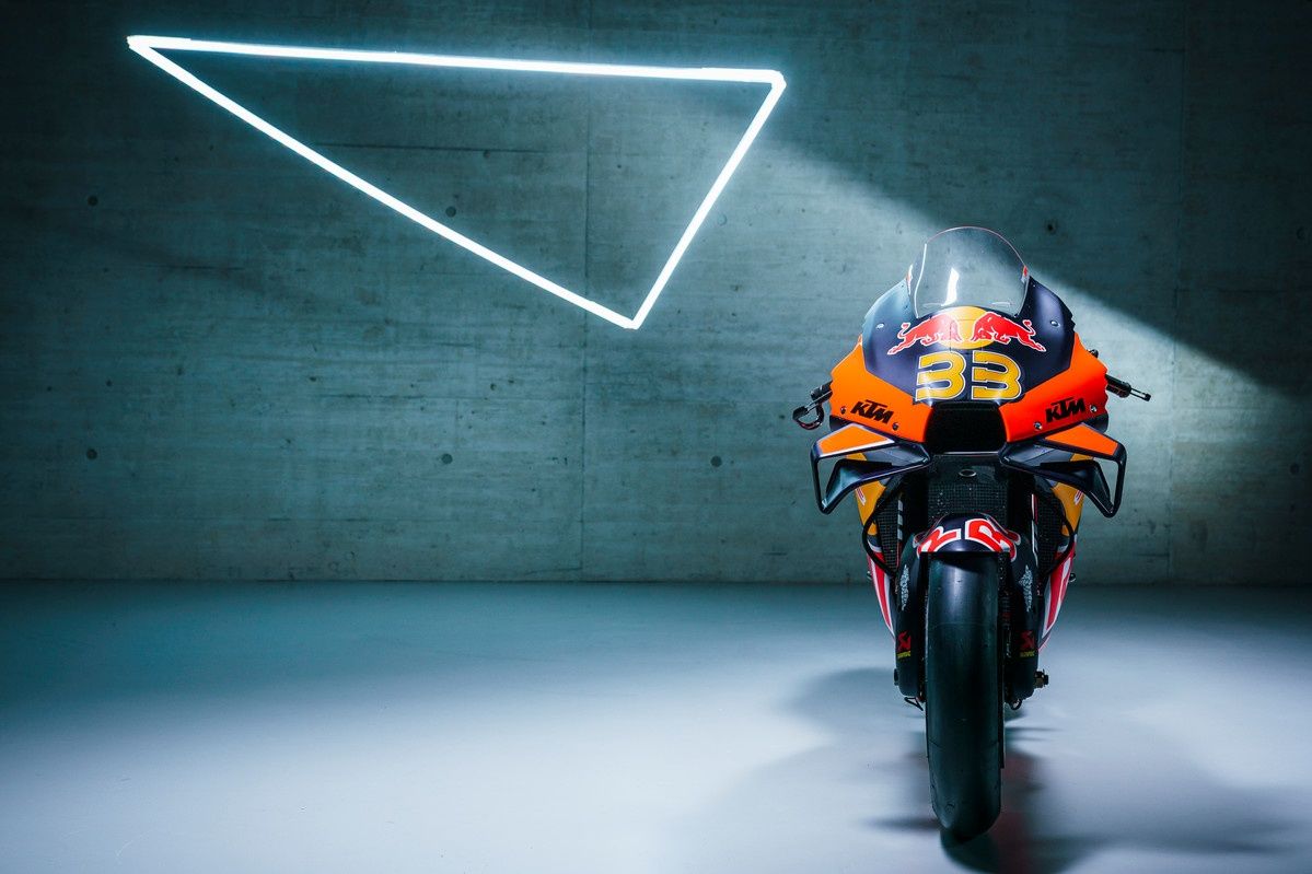 KTM RC16 Factory Red Bull MotoGP 2022 Brad Binder Miguel Oliveira 71