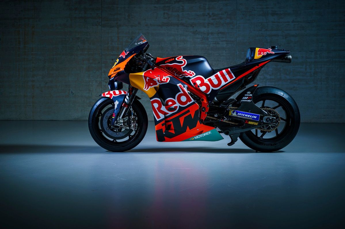 KTM RC16 Factory Red Bull MotoGP 2022 Brad Binder Miguel Oliveira 83