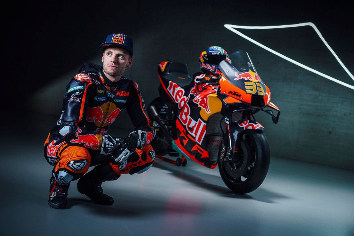 KTM RC16 Factory Red Bull MotoGP 2022 Brad Binder Miguel Oliveira 85