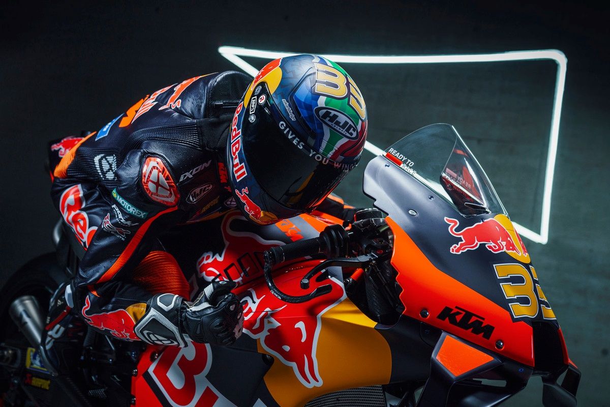 KTM RC16 Factory Red Bull MotoGP 2022 Brad Binder Miguel Oliveira 91