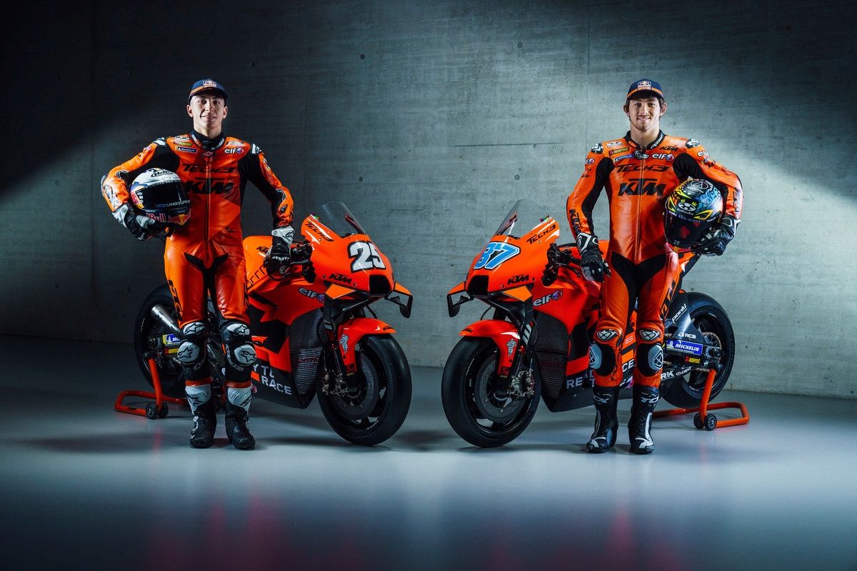 KTM RC16 Factory Tech3 MotoGP 2022 Remy Gardner Raúl Fernández 93