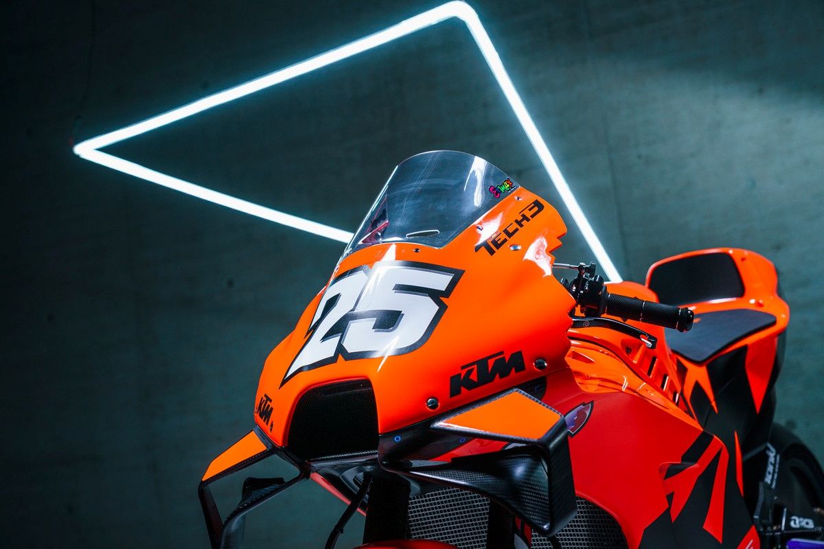KTM RC16 Factory Tech3 MotoGP 2022 Remy Gardner Raúl Fernández 32