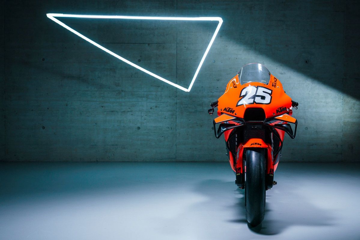 KTM RC16 Factory Tech3 MotoGP 2022 Remy Gardner Raúl Fernández 33