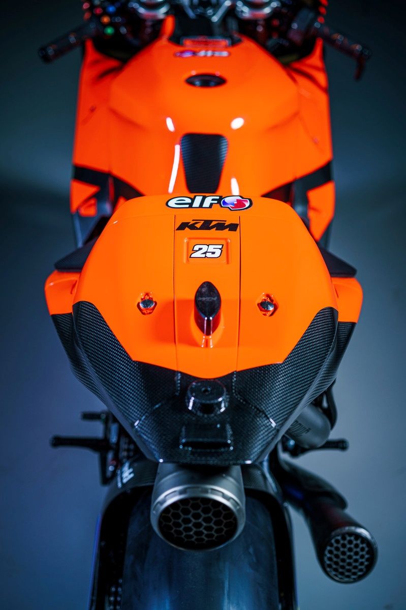 KTM RC16 Factory Tech3 MotoGP 2022 Remy Gardner Raúl Fernández 46