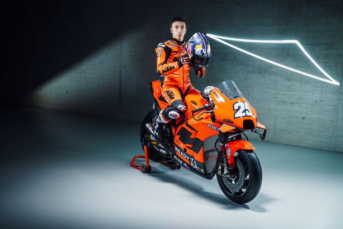 KTM RC16 Factory Tech3 MotoGP 2022 Remy Gardner Raúl Fernández 51