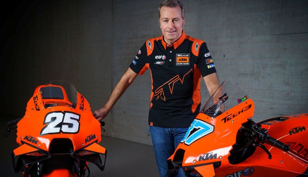 Hervé Poncharal con las KTM RC16 del Tech3 en MotoGP 2022 Hervé Poncharal con las KTM RC16 del Tech3 en MotoGP 2022