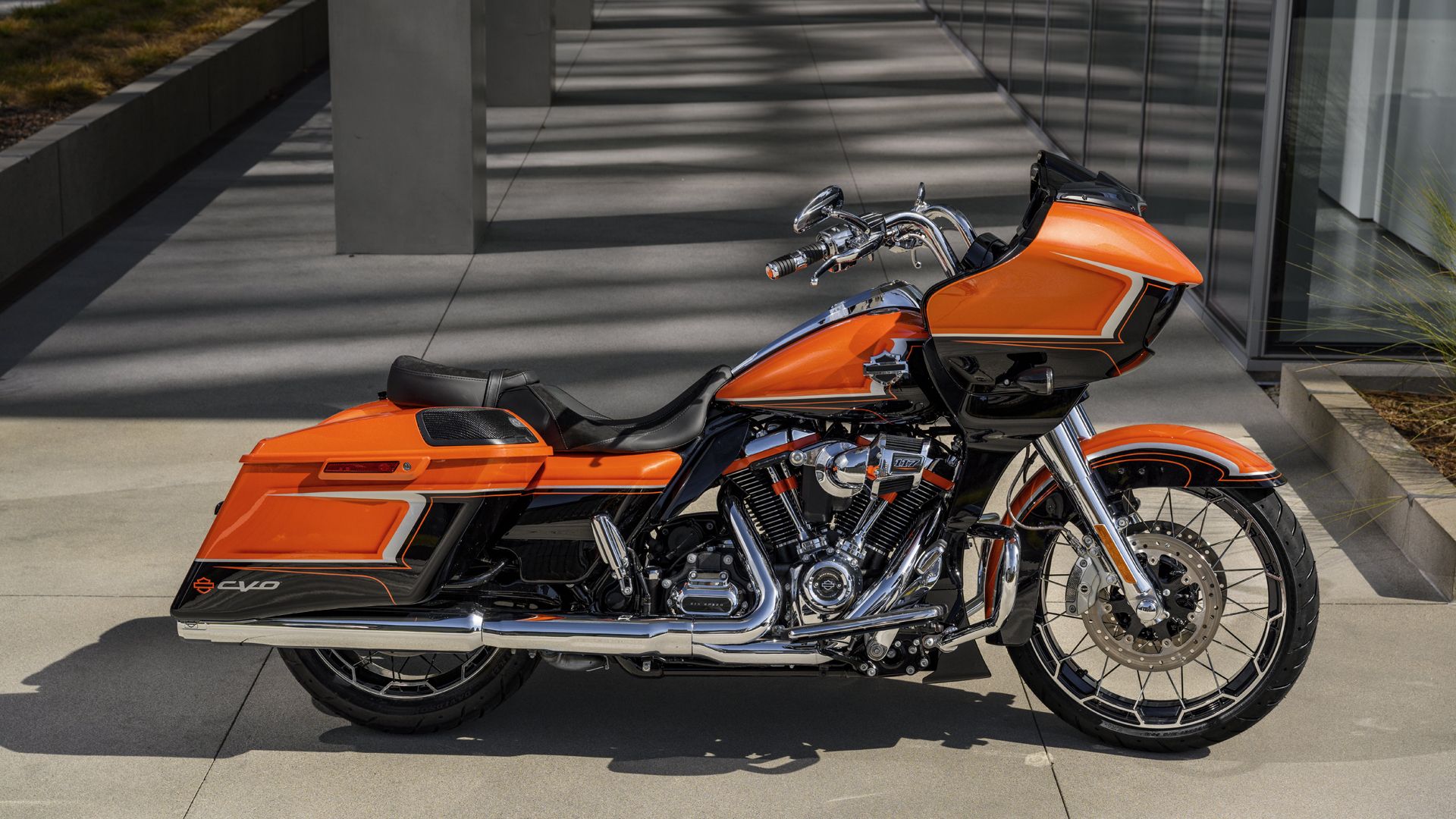 Harley Davidson fltrxse cvo road glide 2022