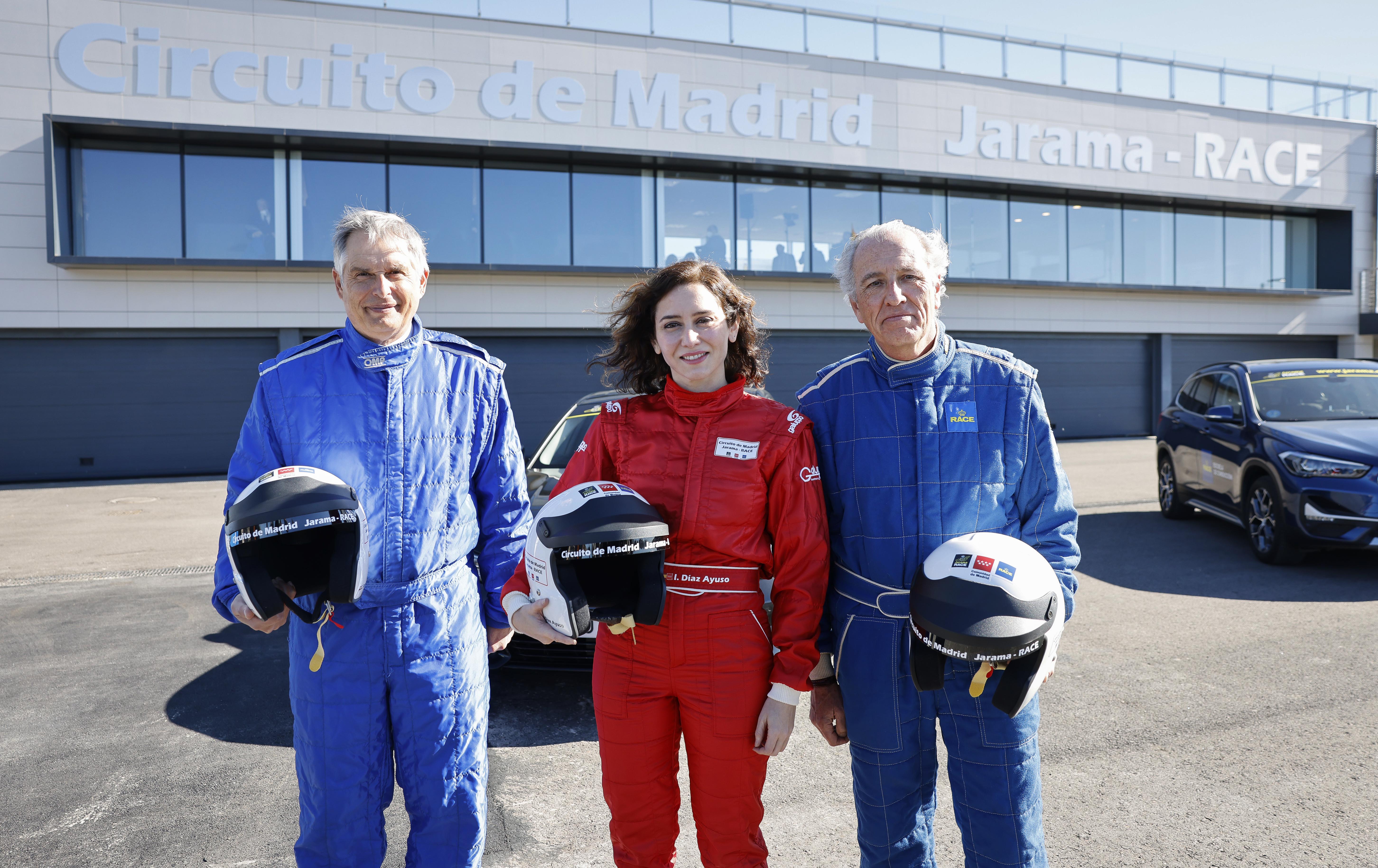 Isabel Díaz Ayuso en el Circuito de Madrid Jarama-RACE