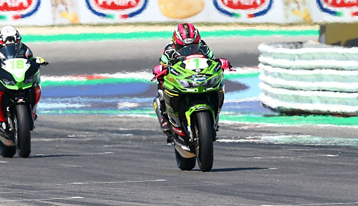 Ana Carrasco cosechó en Misano 2019 la primera de sus dos victorias con el 1 en el carenado Ana Carrasco cosechó en Misano 2019 la primera de sus dos victorias con el 1 en el carenado