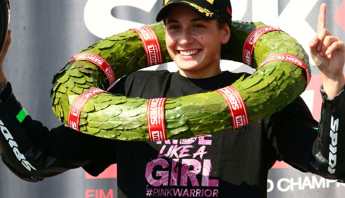Ana Carrasco hizo historia en el WorldSBK al ser campeona del mundo de Supersport 300 en 2018