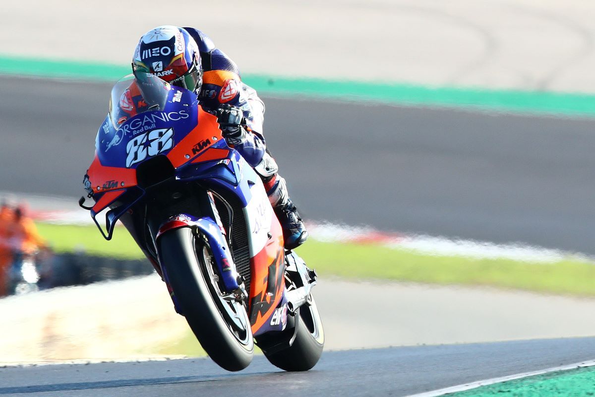 Miguel Oliveira, ganador de dos carreras con el Tech3 en 2020. Fuente: Gold & Goose