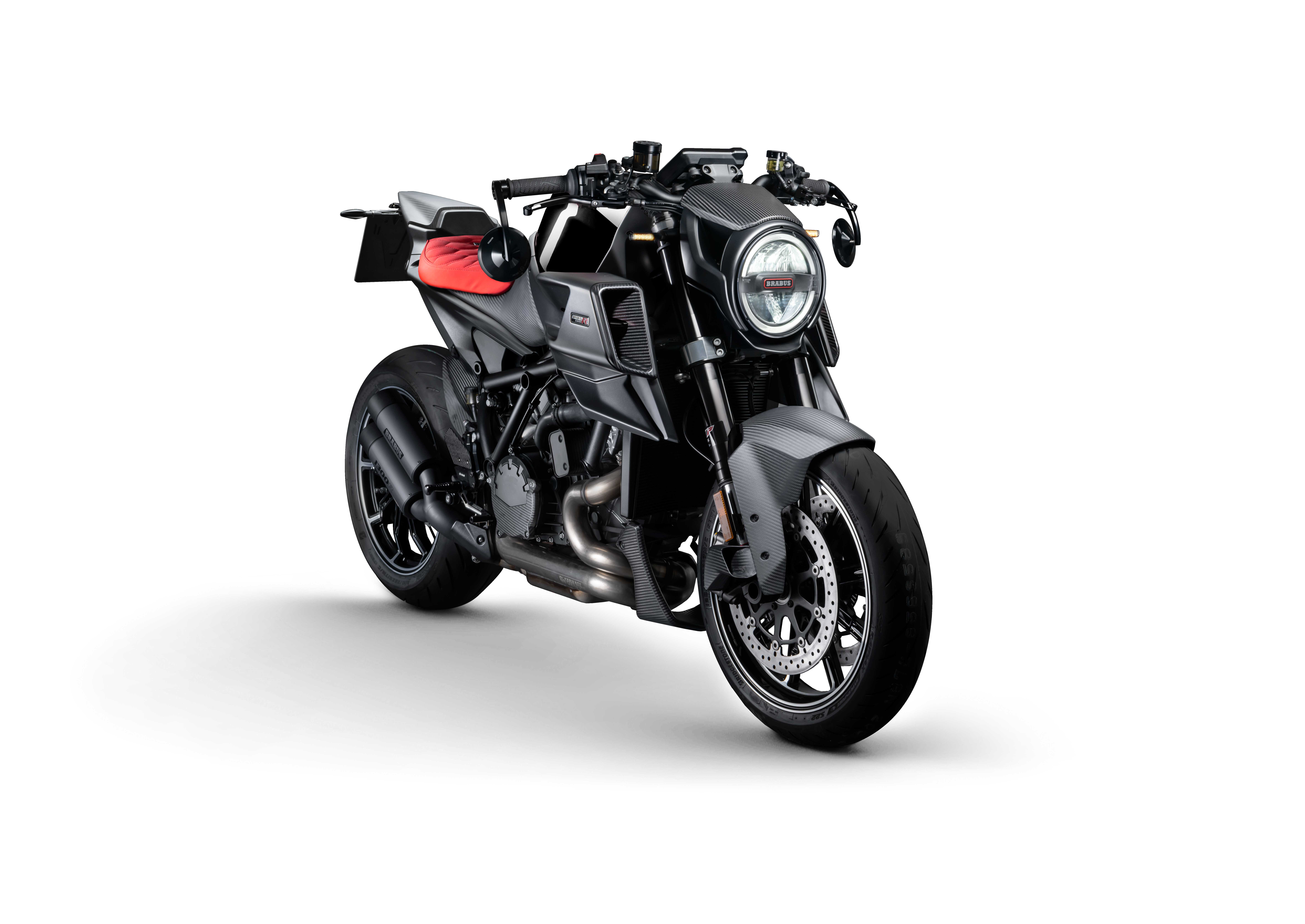 BRABUS 1300 R signature black studio (6)