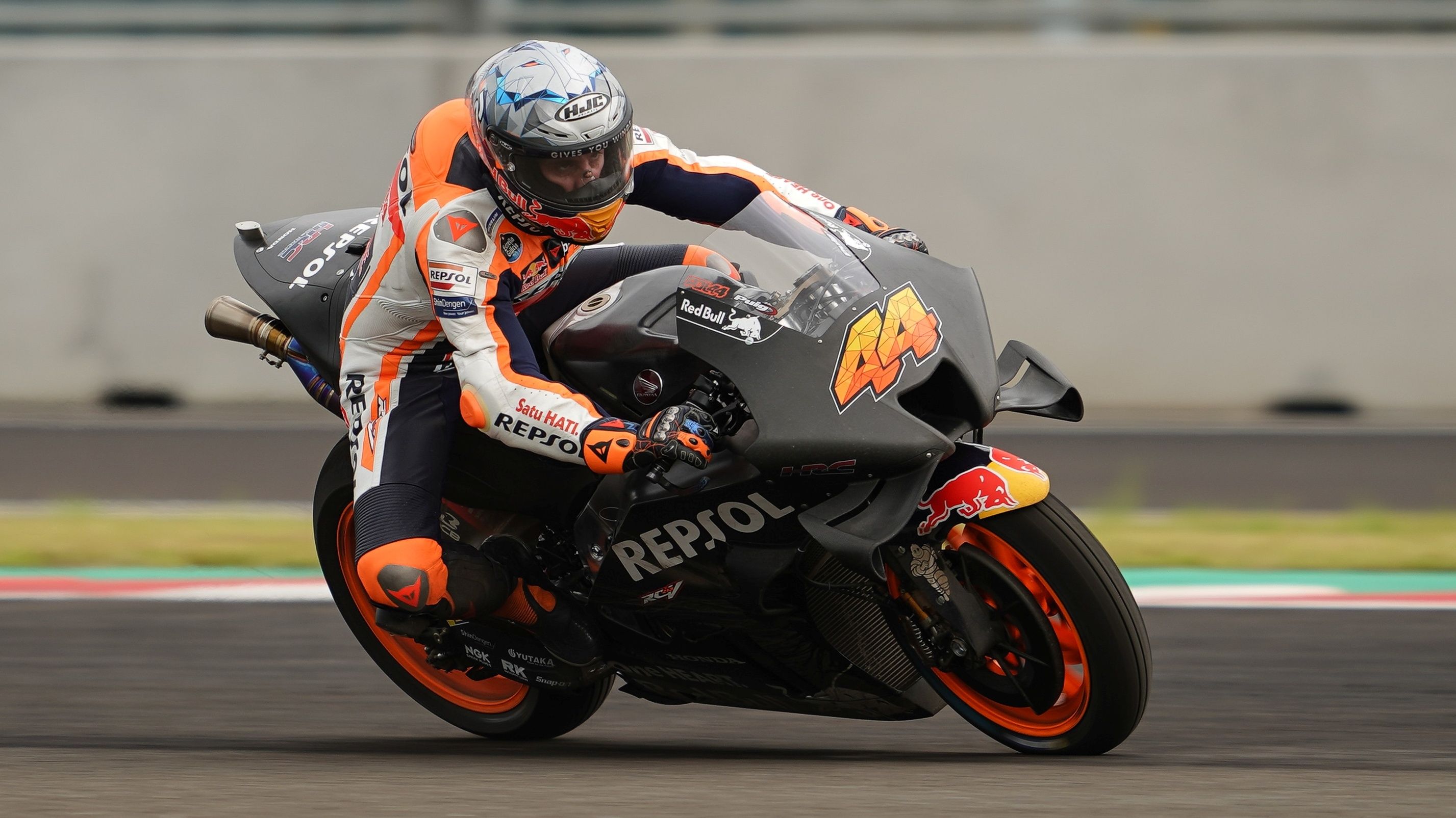 Pol Espargaró lidera el priemr día del test MotoGP 2022 en Mandalika