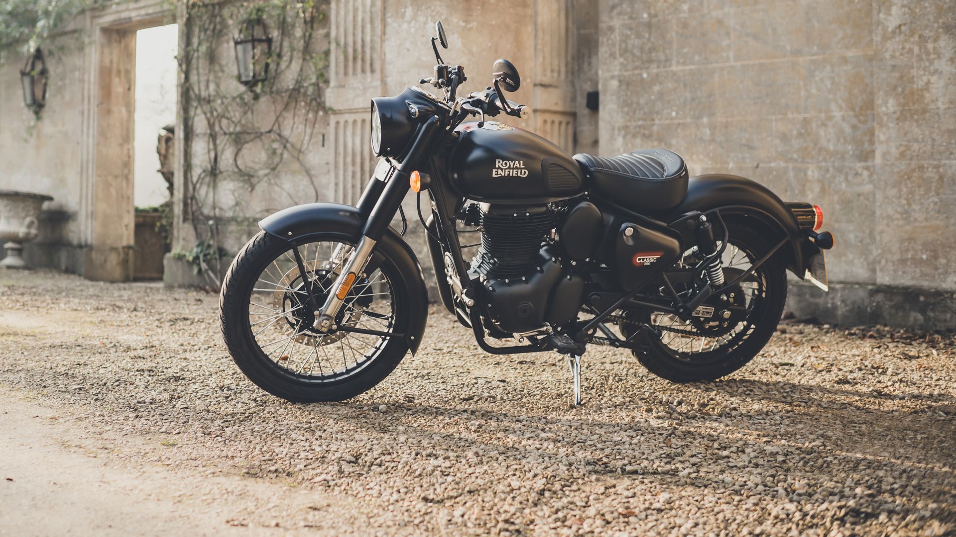 Royal Enfield Classic 350 2022 Ambiente (17)