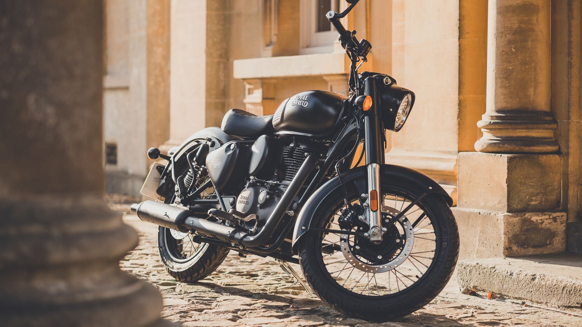 Royal Enfield Classic 350 2022 Ambiente (19)