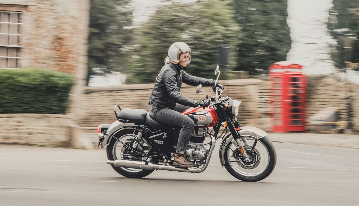 Royal Enfield Classic 350 2022 Ambiente (27) Royal Enfield Classic 350 2022 Ambiente (27)