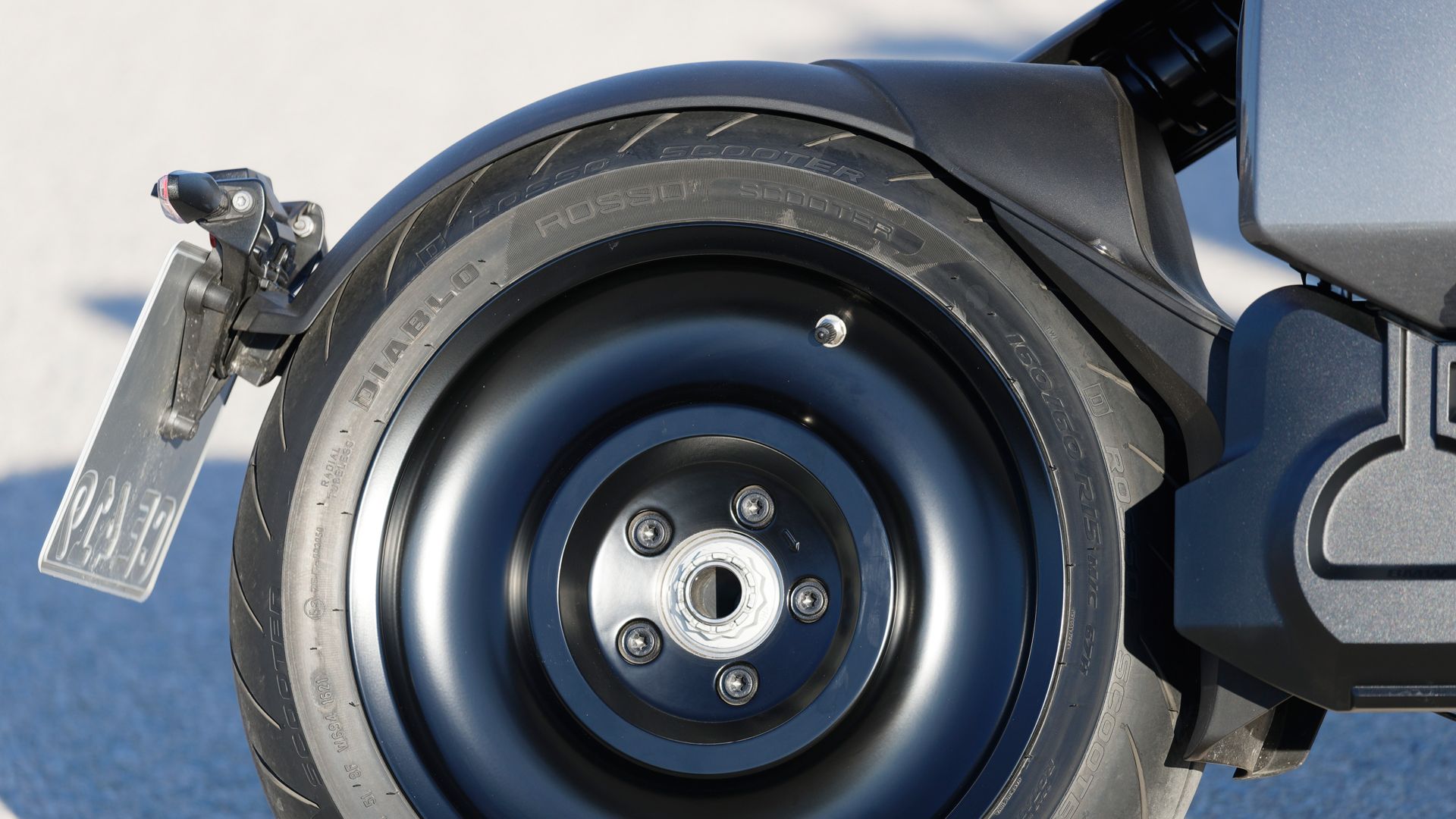 BMW CE 04 2022 Detalles (2)