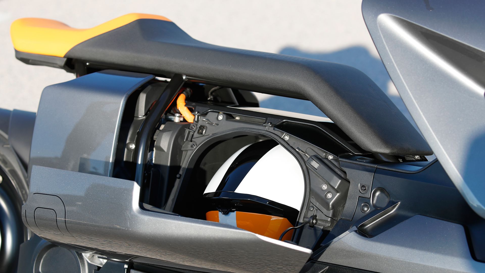 BMW CE 04 2022 Detalles (7)