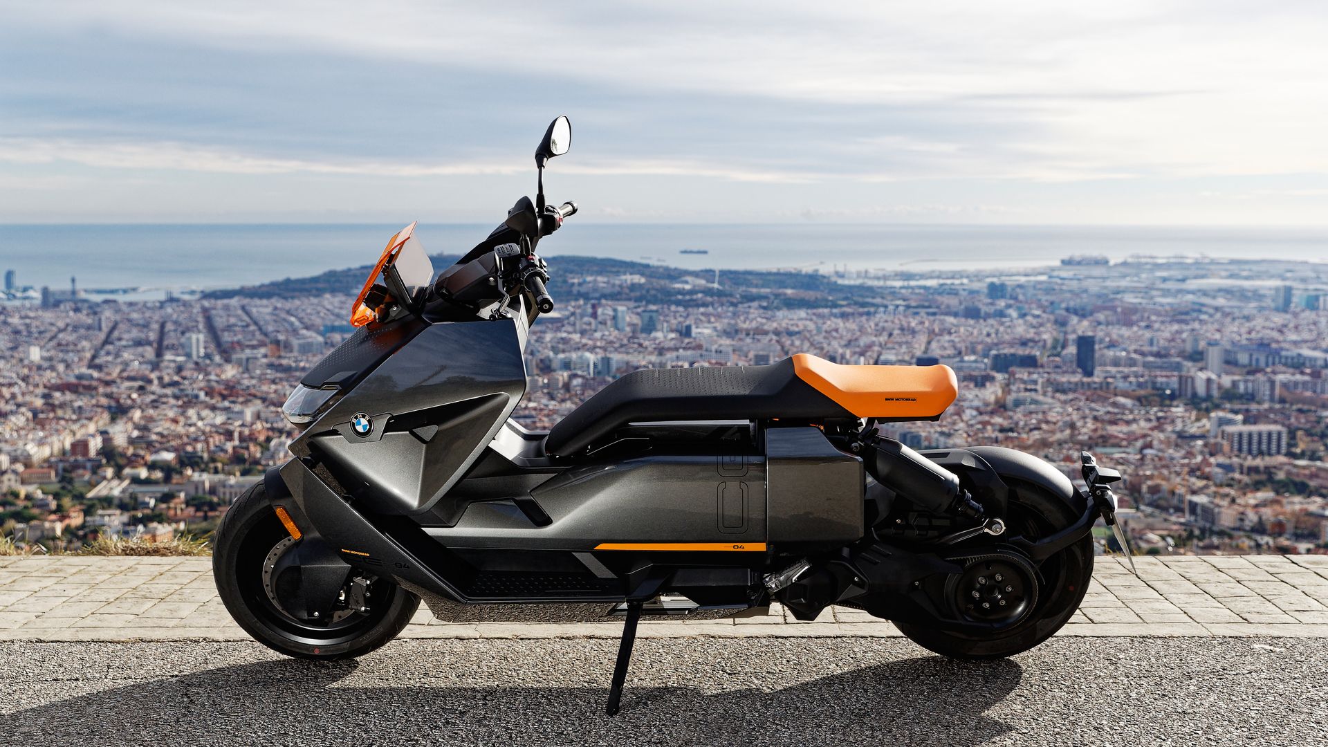 BMW CE 04 MJ 13  04