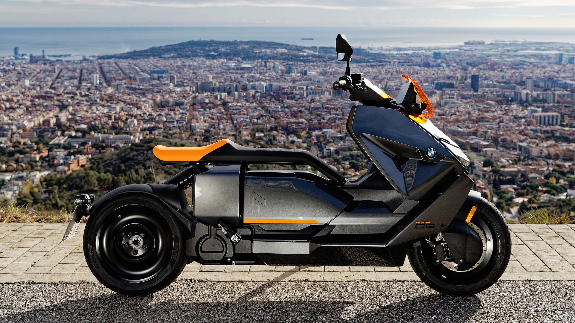 BMW CE 04 MJ 13  05