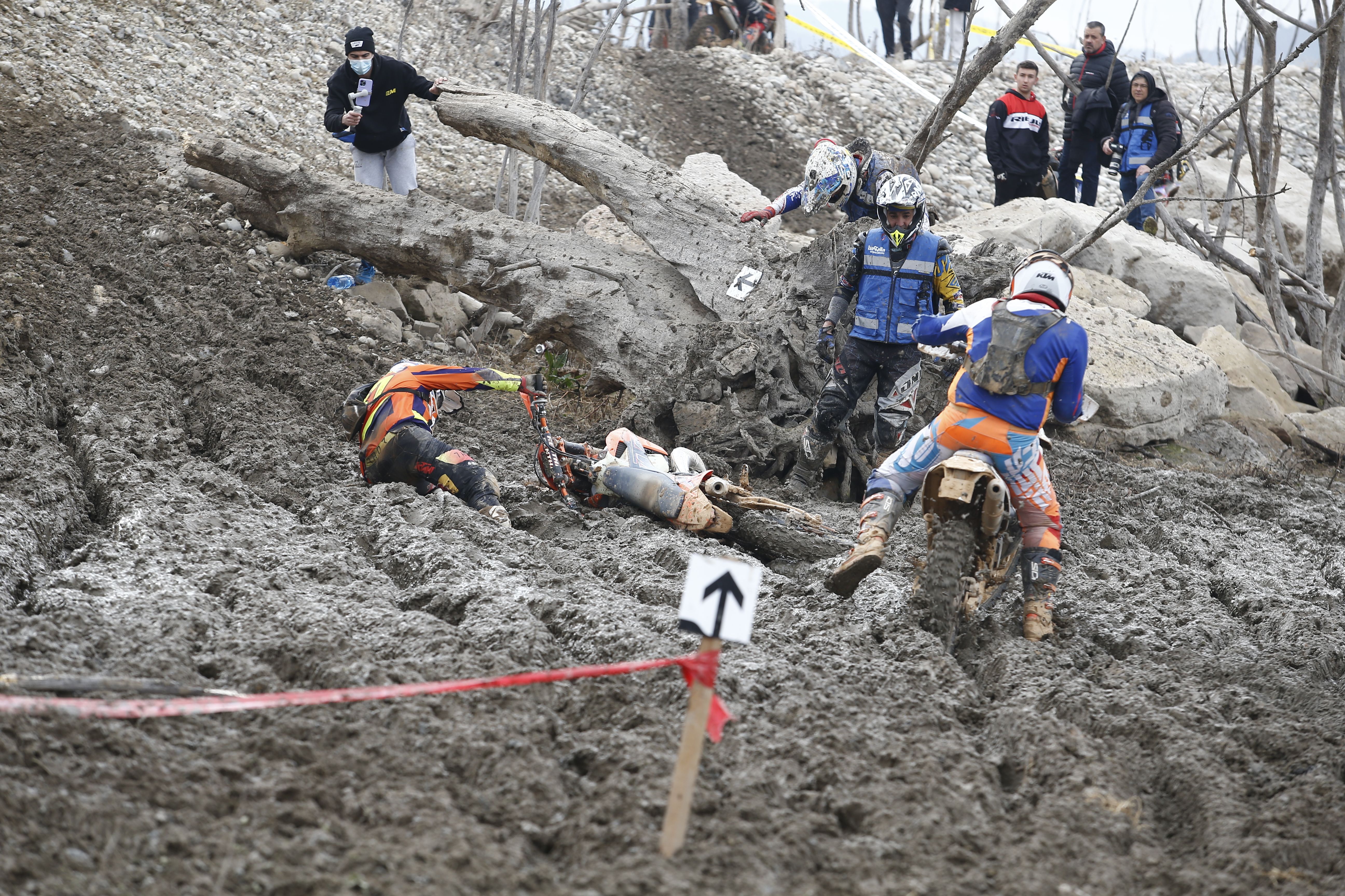 Bassella Race1 2022