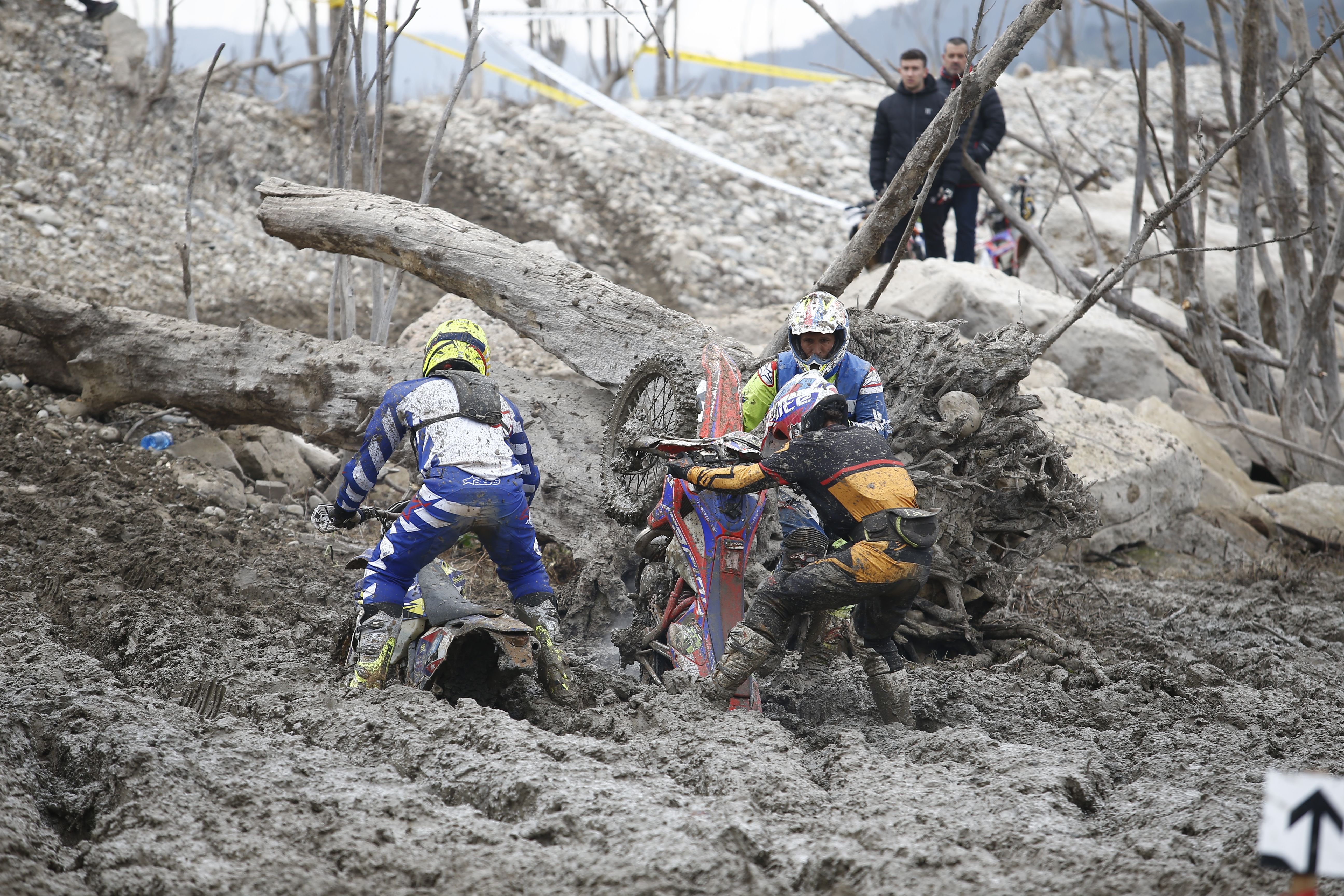 Bassella Race1 2022