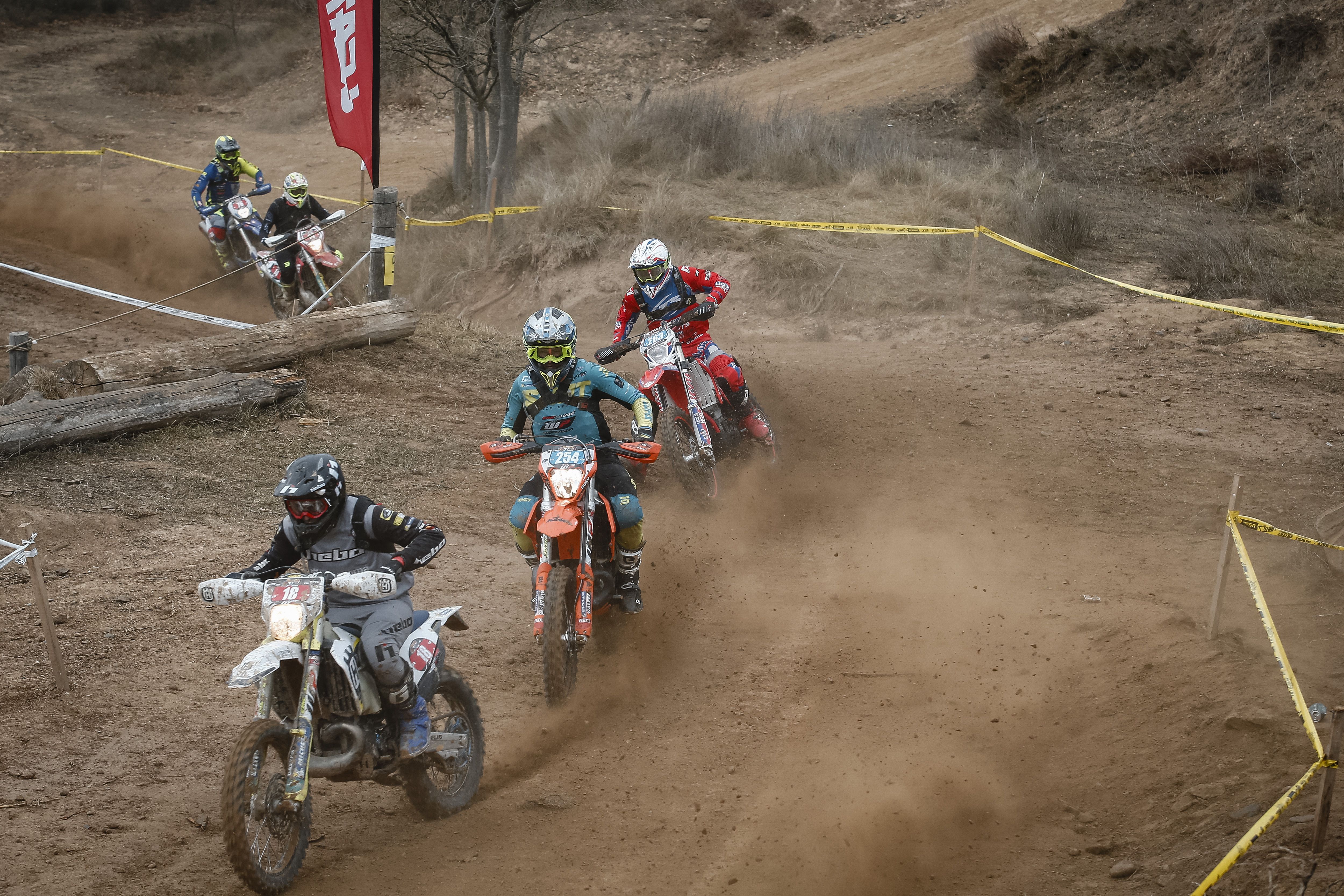 alex puey Bassella Race1 2022