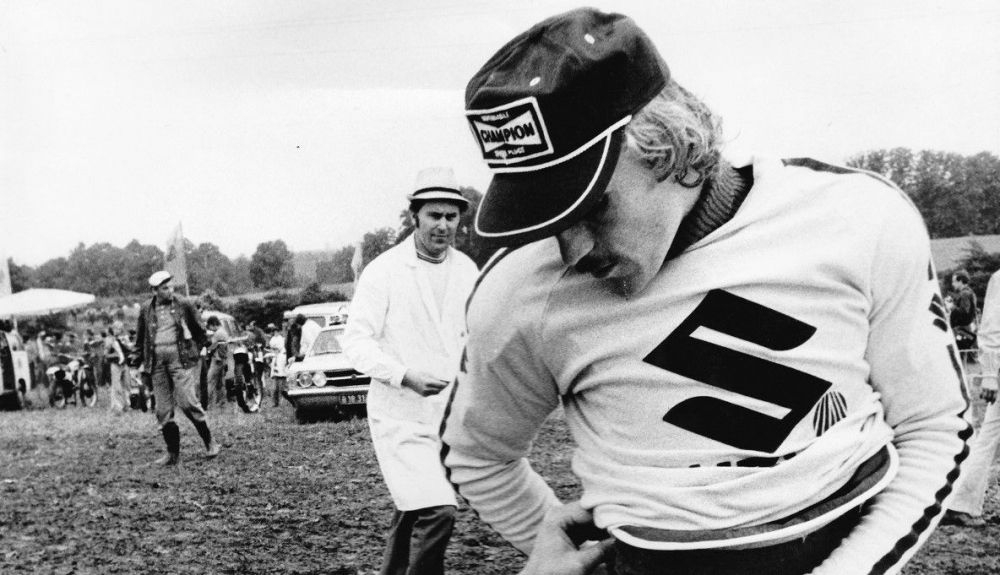 Gaston Rahier en el Gran Prix de Checoslovaquia de MX125 de 1975. Fuente: FIM © Beran Evzen Gaston Rahier en el Gran Prix de Checoslovaquia de MX125 de 1975. Fuente: FIM © Beran Evzen
