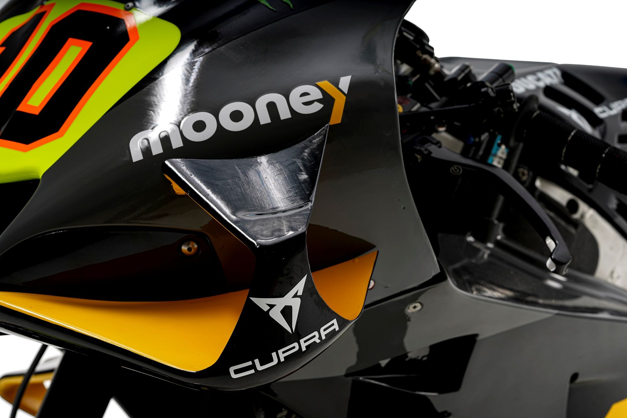 Ducati Desmosedici GP22 GP21 Mooney VR46 MotoGP 2022 Luca Marini Marco Bezzecchi 24