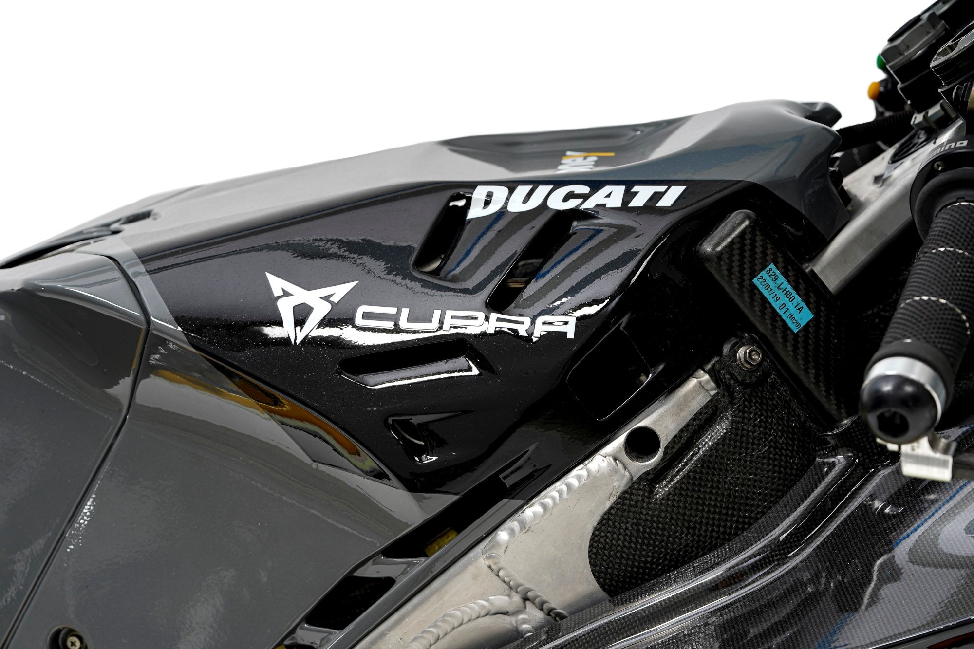 Ducati Desmosedici GP22 GP21 Mooney VR46 MotoGP 2022 Luca Marini Marco Bezzecchi 34