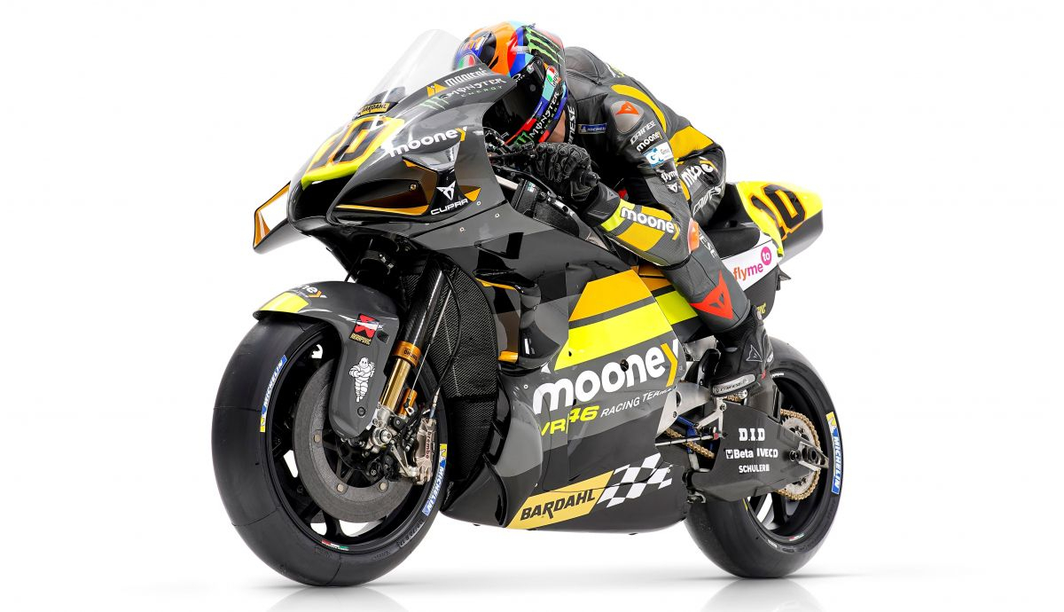 Luca Marini sobre la Ducati Desmosedici GP22 del Mooney VR46 Racing Team que llevará en la temporada 2022 de MotoGP Luca Marini sobre la Ducati Desmosedici GP22 del Mooney VR46 Racing Team que llevará en la temporada 2022 de MotoGP