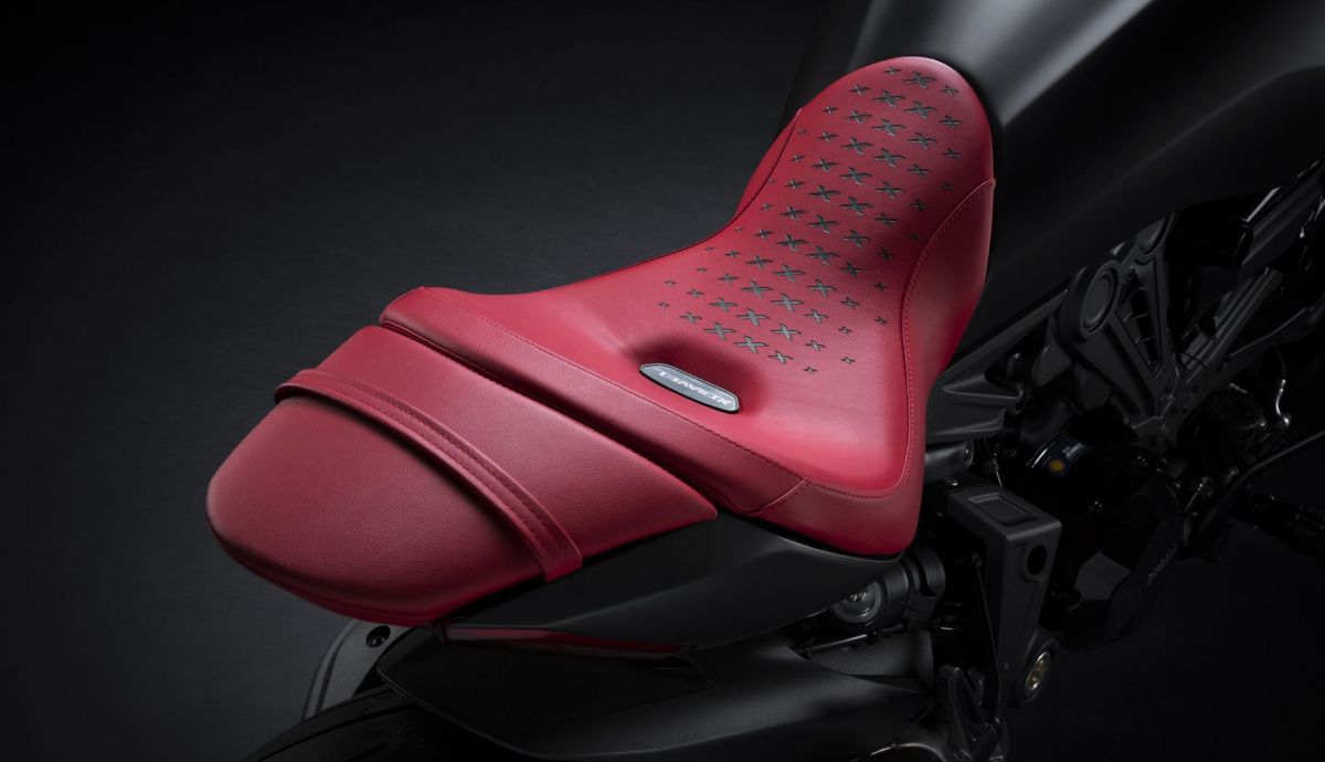Ducati XDiavel Nera 2022 (13) Ducati XDiavel Nera 2022 (13)