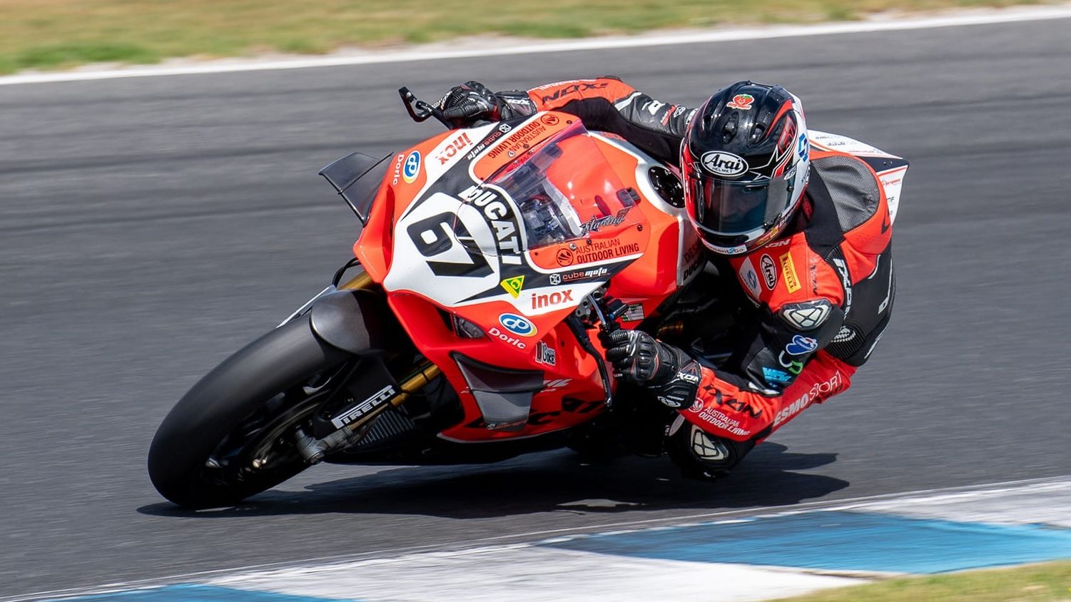 Bryan Staring es el primer líder del ASBK 2022 con un triunfo y un segundo puesto en Phillip Island