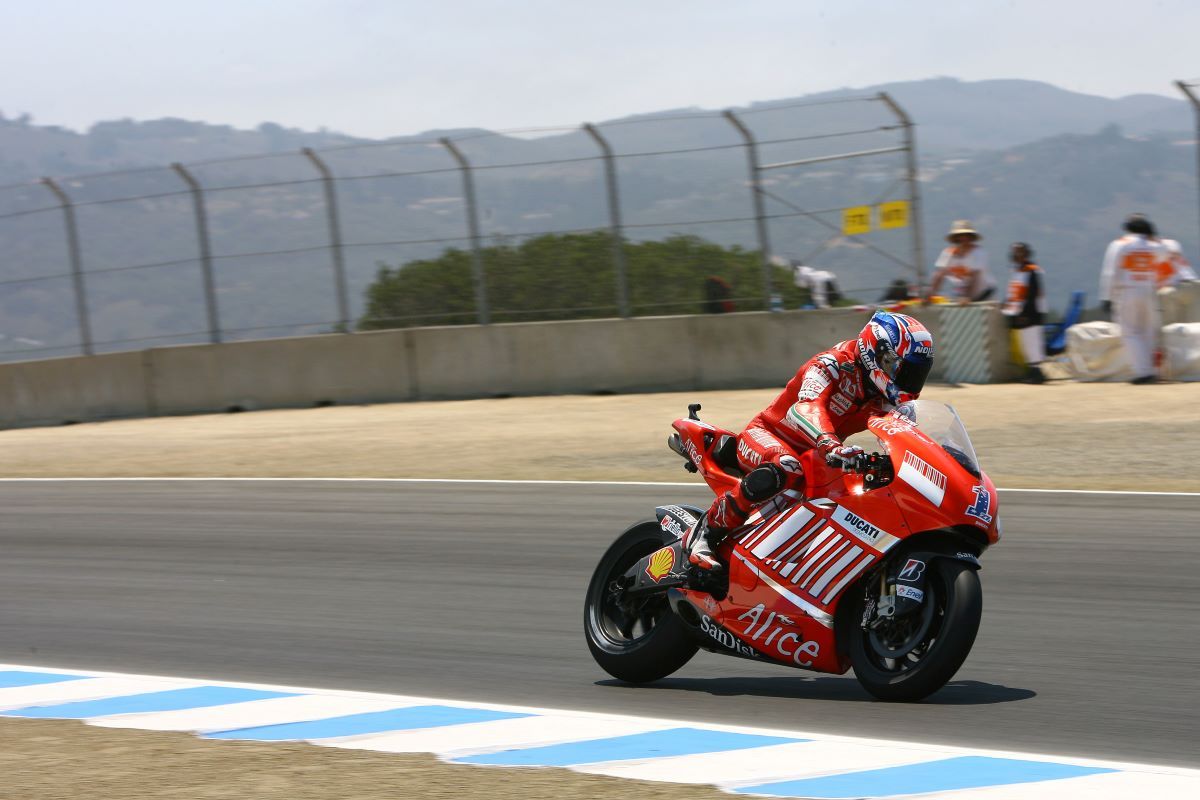 Casey Stoner en Laguna Seca. Fuente: Gold & Goose