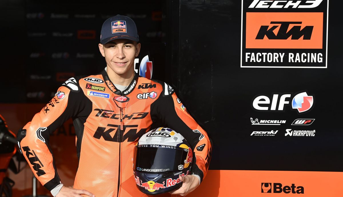 raul fernandez rookie motogp 2022 raul fernandez rookie motogp 2022