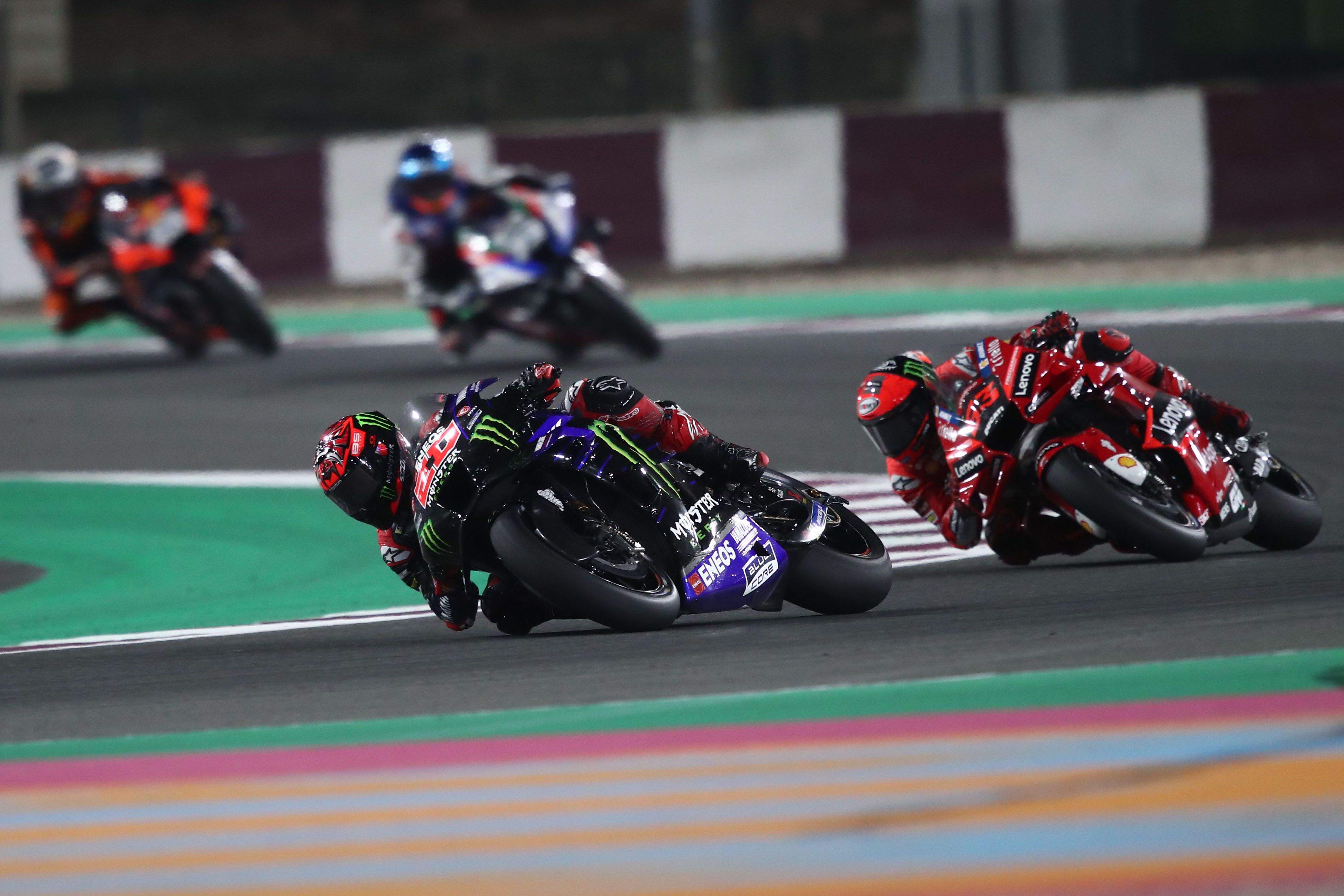 Fabio Quartararo seguido por Pecco Bagnaia