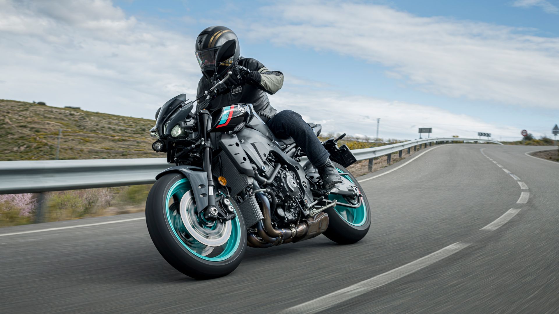 Yamaha MT 10 2022 Accion (17)