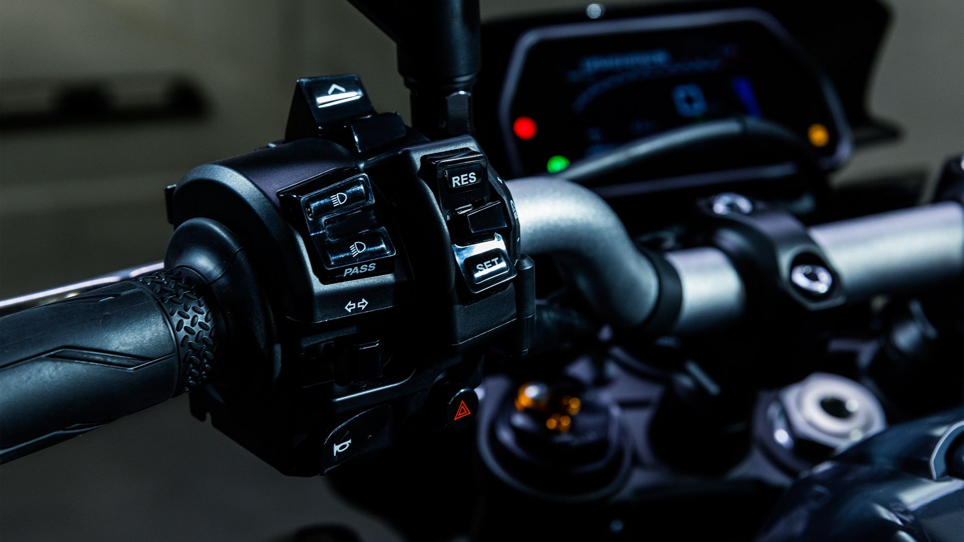 Yamaha MT 10 2022 Detalles (3)