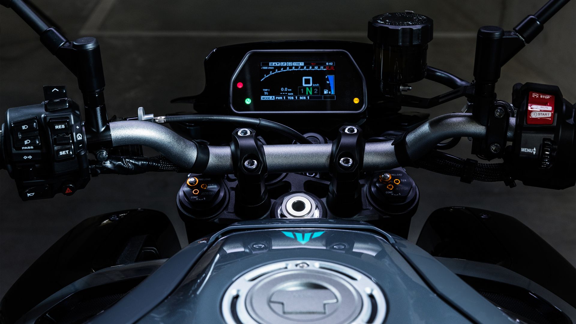Yamaha MT 10 2022 Detalles (10)