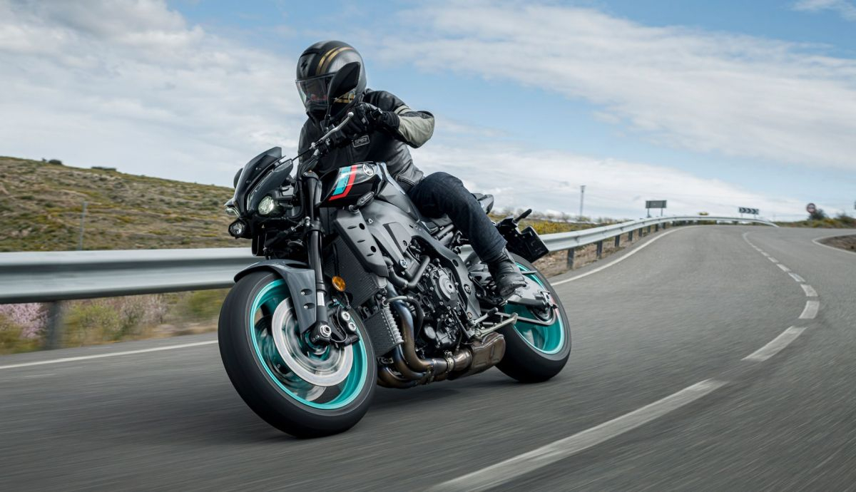 Yamaha MT 10 2022 Accion (17) Yamaha MT 10 2022 Accion (17)